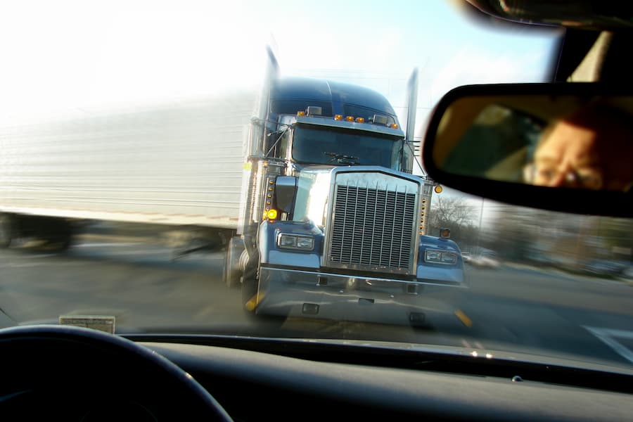 How Much Money Can I Get From a Semi Truck Accident?
